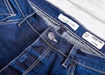 how to stretch out jeans