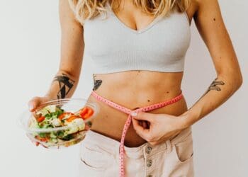 9 Easy Steps to Flatten Your Stomach