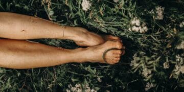 How To Get Rid of Black Toenails? 14 How to get rid of Black Toenails