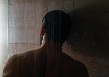 Should Men Shave Their Armpits?